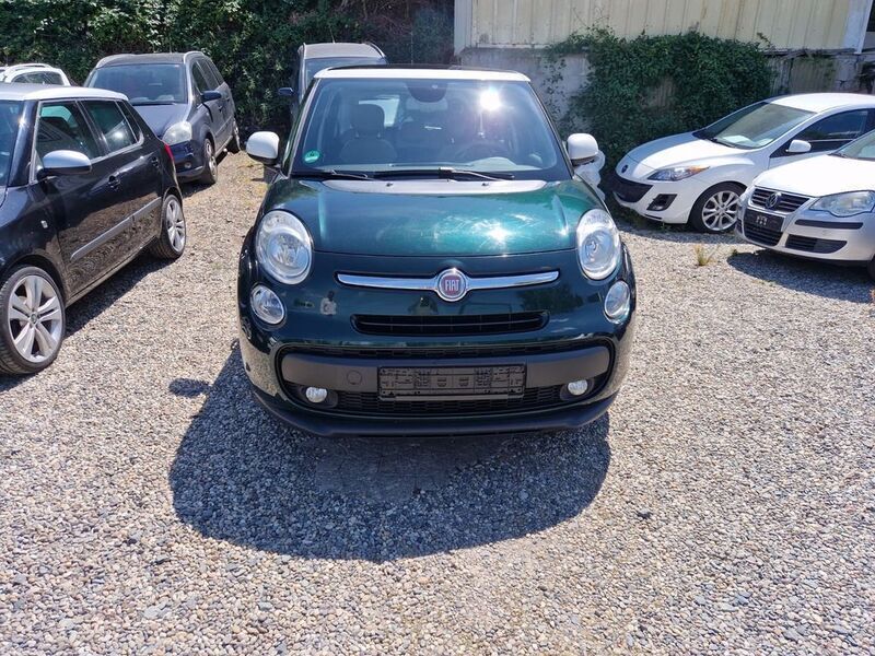 Grün Gebraucht 2013 Fiat 500L Lounge Van / Kleinbus | 2.990 € (Guter Preis) - Bild 1/4