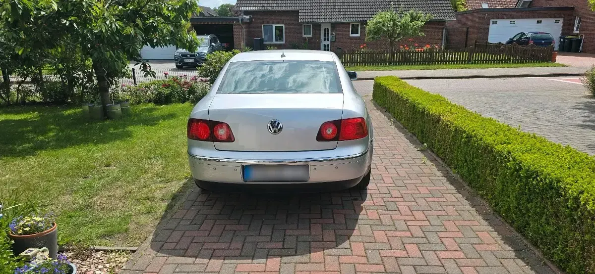 Gebraucht VW Phaeton 239 PS (175 kW) 2009 Silber Limousine