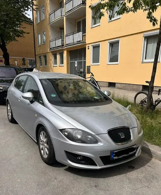 Gebraucht Seat Leon 125 PS (91 kW) 2011 Silber Kleinwagen