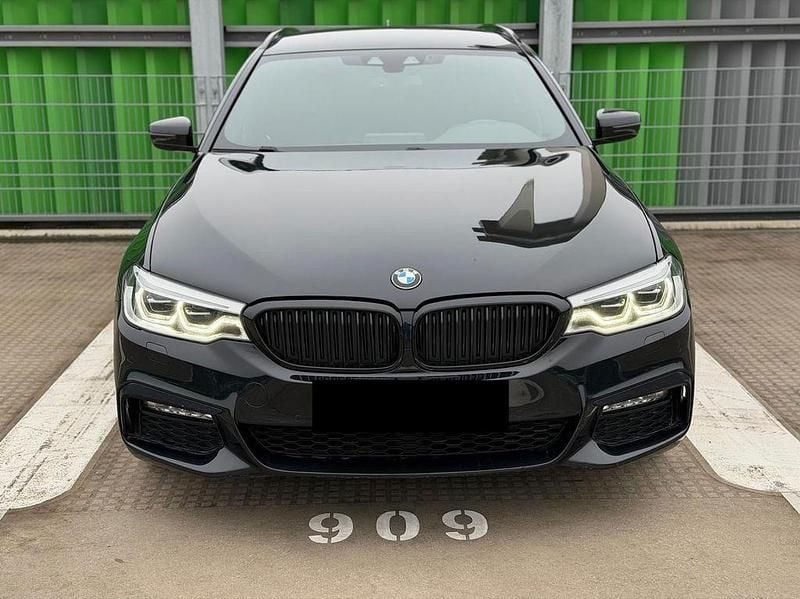 Gebraucht BMW 520 M Sport 190 PS (139 kW) 2018 Schwarz Kombi