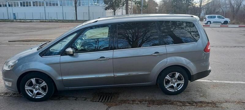 Grau Gebraucht 2010 Ford Galaxy Van / Kleinbus | 6.500 € (Fairer Preis) - Bild 1/4