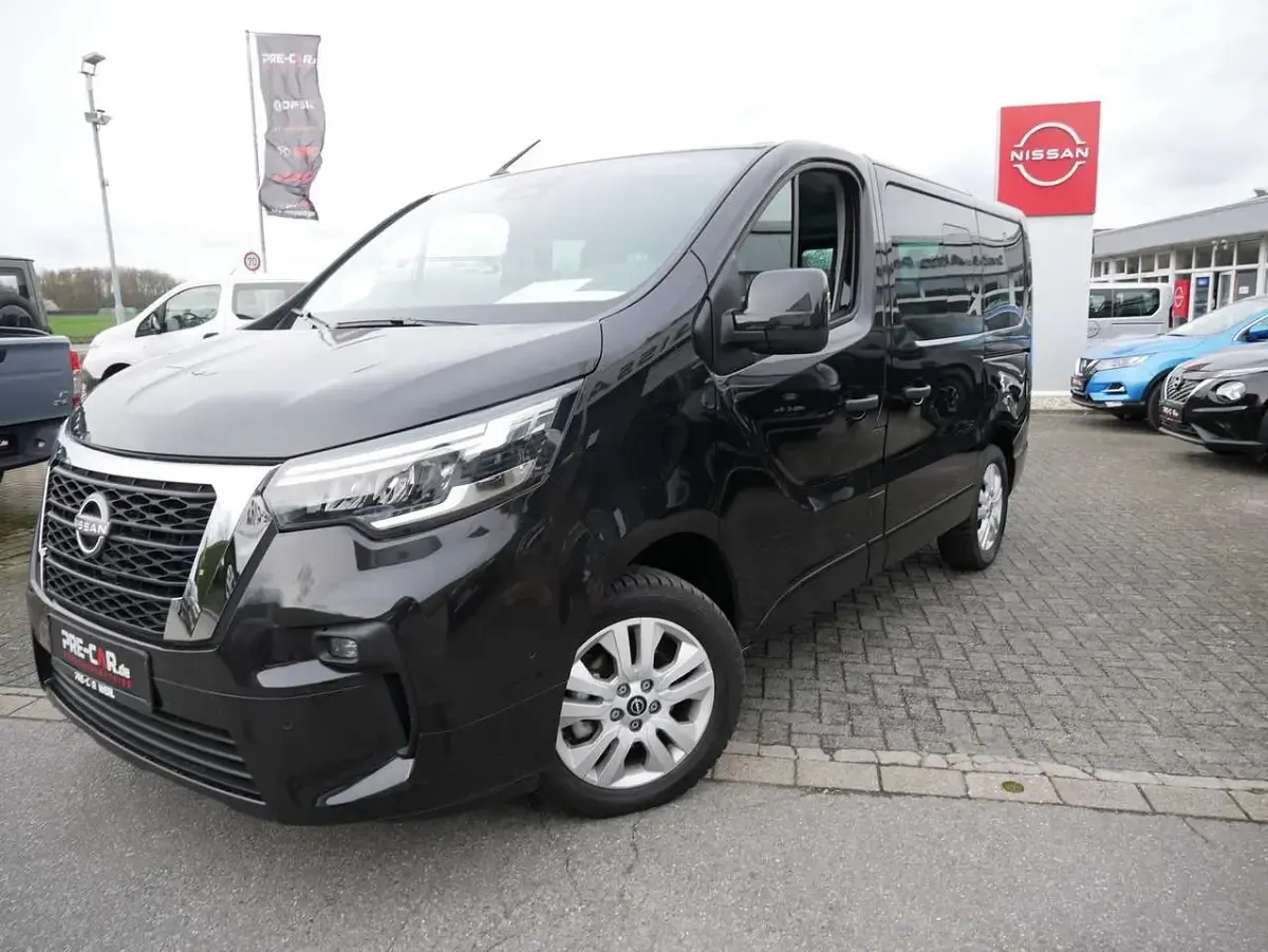 Gebraucht Nissan Primastar Tekna 150 PS (110 kW) 2025 Schwarz Van / Kleinbus