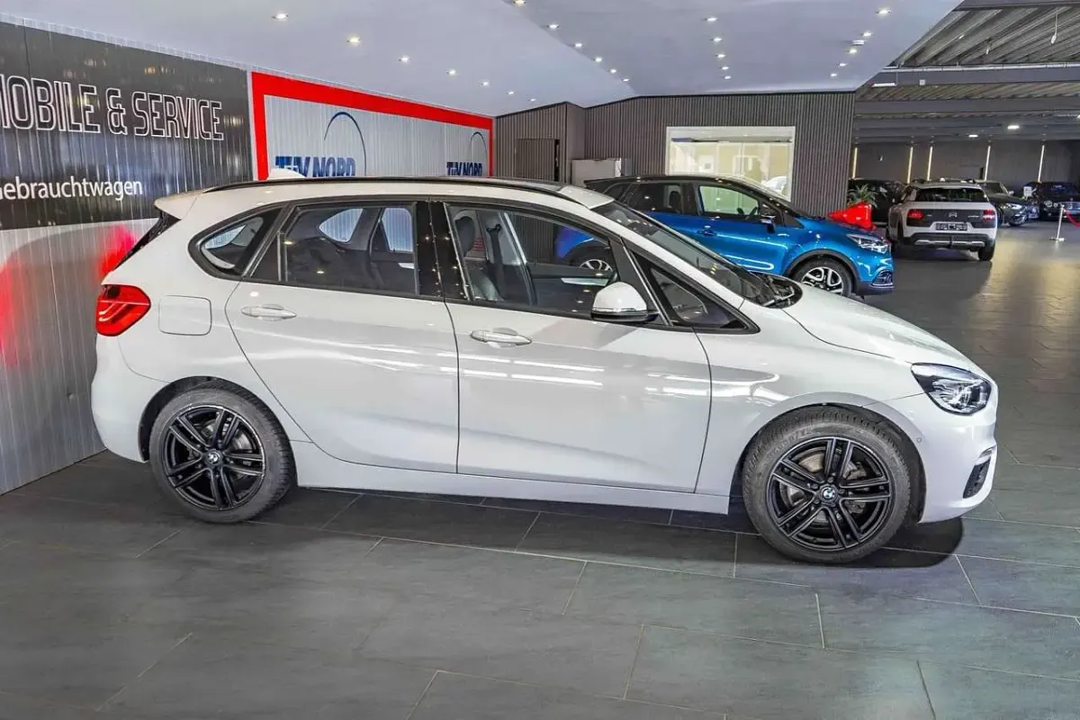 Gebraucht BMW 220 190 PS (139 kW) 2016 Alpinweiss iii Van / Kleinbus