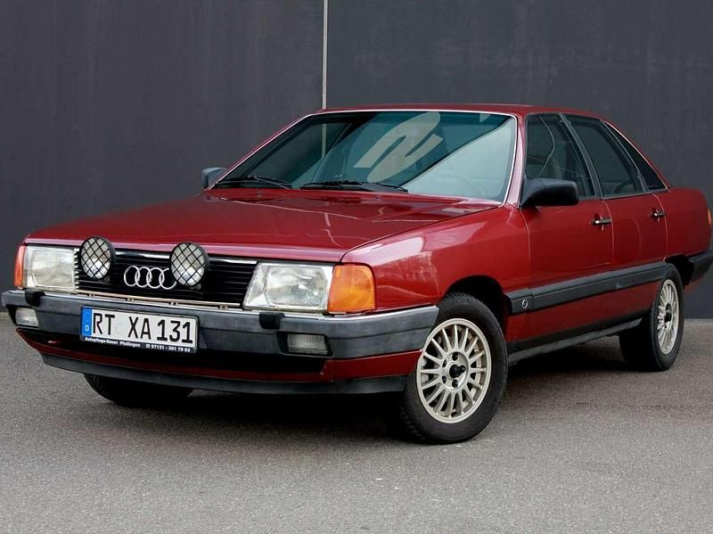 Rot Gebraucht 1985 Audi 100 Limousine | 5.900 € - Bild 1/4