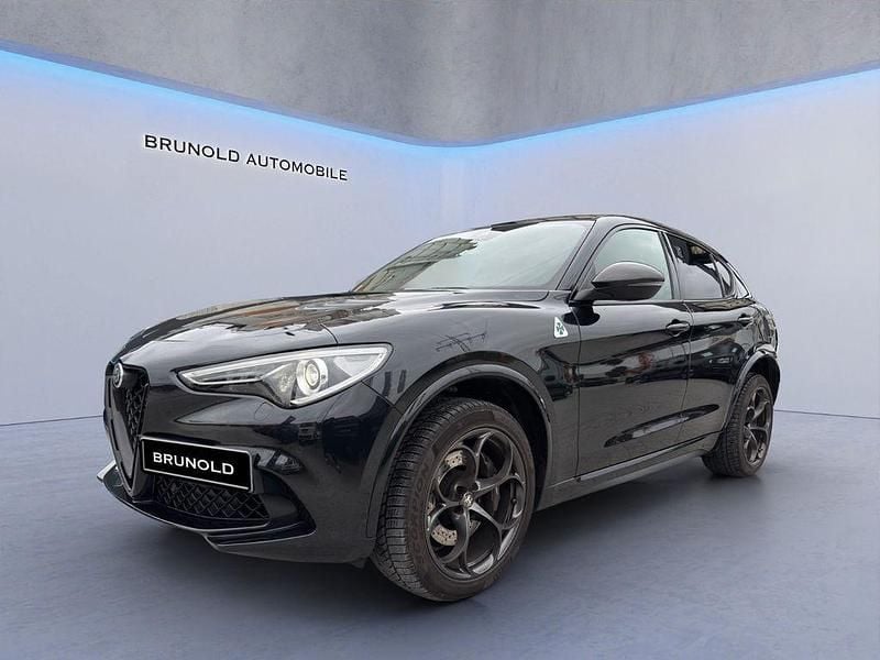 Schwarz Gebraucht 2021 Alfa Romeo Stelvio Quadrifoglio SUV | 49.900 € (Fairer Preis) - Bild 1/4