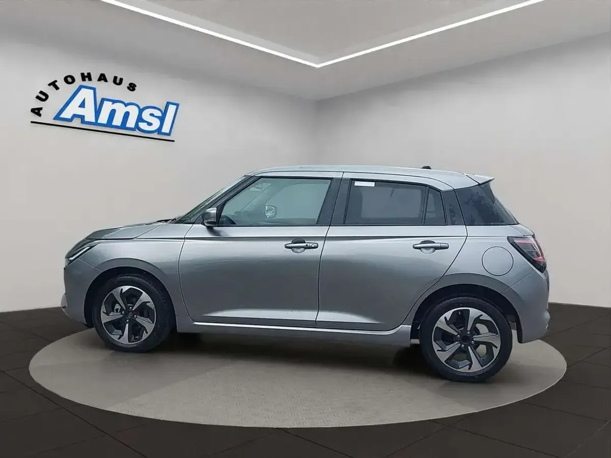 Gebraucht Suzuki Swift Comfort+ 83 PS (61 kW) 2026 Grau Kleinwagen