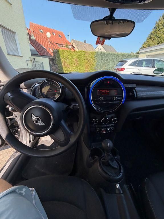 Gebraucht Mini ONE 75 PS (55 kW) 2014 Schwarz Kleinwagen