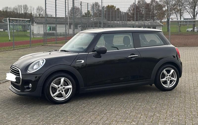 Schwarz Gebraucht 2015 Mini ONE Kleinwagen | 5.900 € (Guter Preis) - Bild 1/4