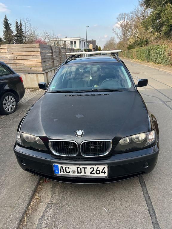 Schwarz Gebraucht 2005 BMW 316 Kombi | 1.200 € (Guter Preis) - Bild 1/4