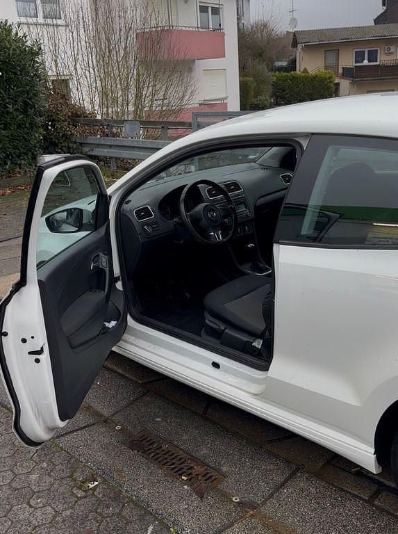 Gebraucht VW Polo 75 PS (55 kW) 2011 Weiß Kleinwagen