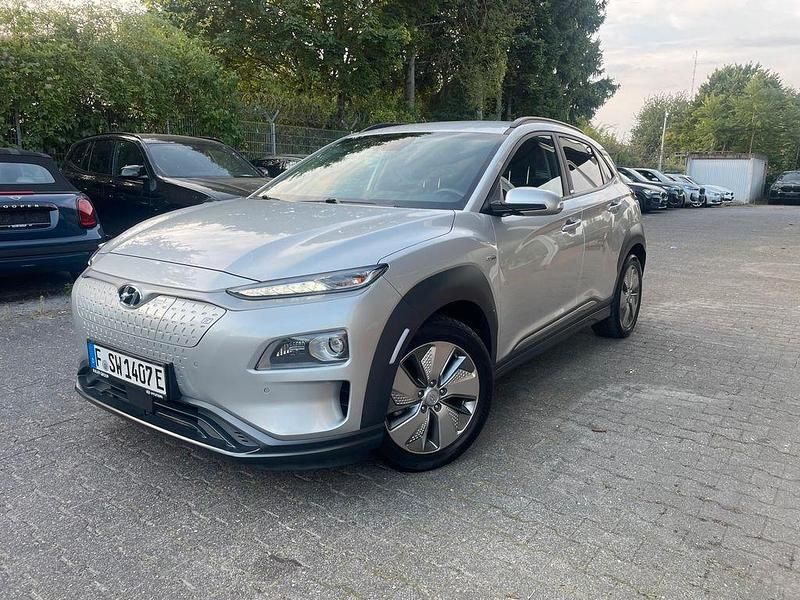 Silber Gebraucht 2021 Hyundai Kona SUV | 19.600 € (Fairer Preis) - Bild 1/4