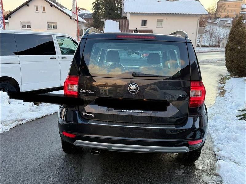 Gebraucht Skoda Yeti Elegance 105 PS (77 kW) 2014 Schwarz SUV