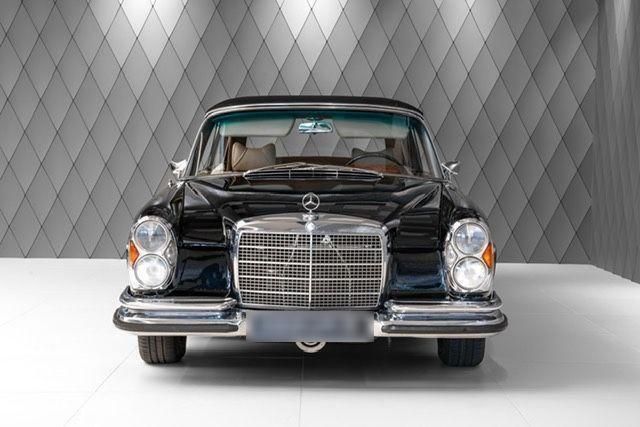 Schwarz Gebraucht 1967 Mercedes 280 Cabrio | 210.000 € - Bild 1/4