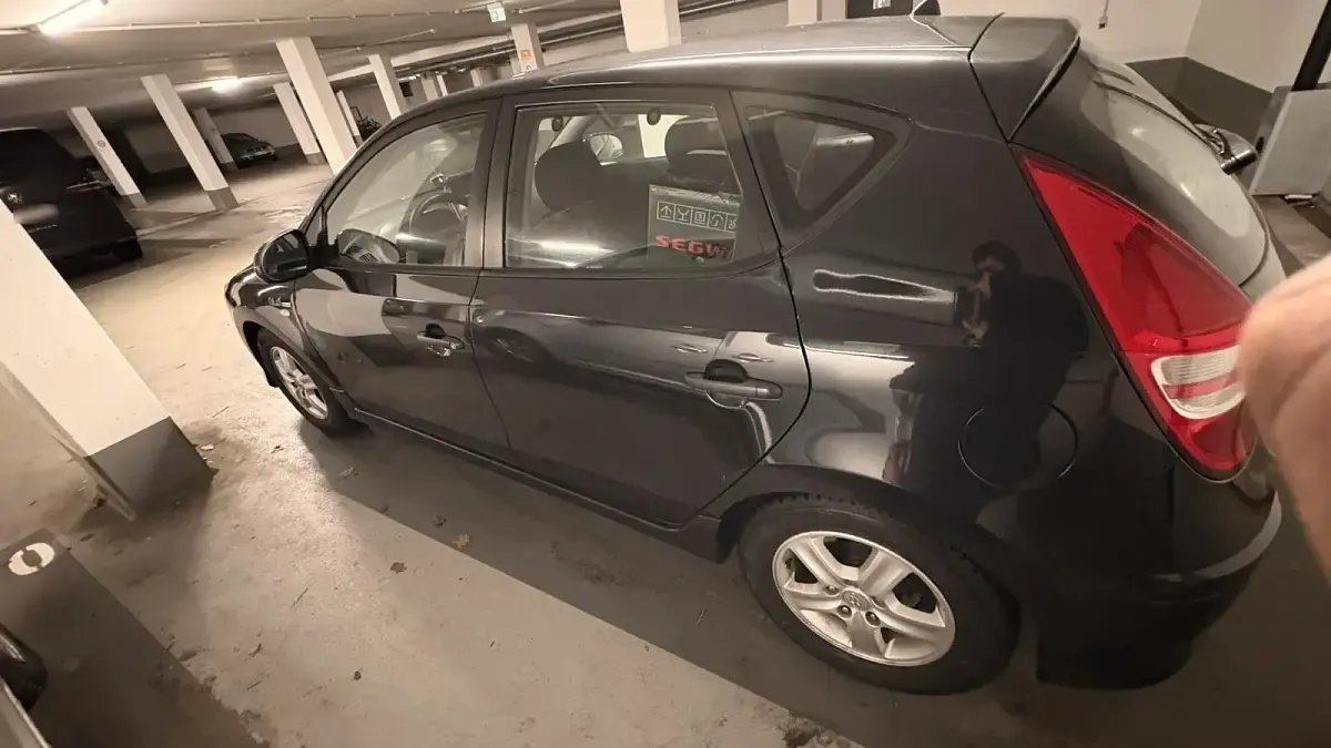 Gebraucht Hyundai i30 126 PS (92 kW) 2010 Schwarz Kleinwagen
