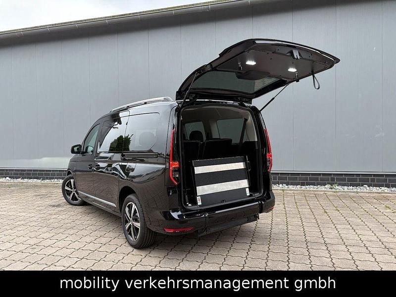 Neu VW Caddy Maxi Style 122 PS (89 kW) 2025 Schwarz Van / Kleinbus
