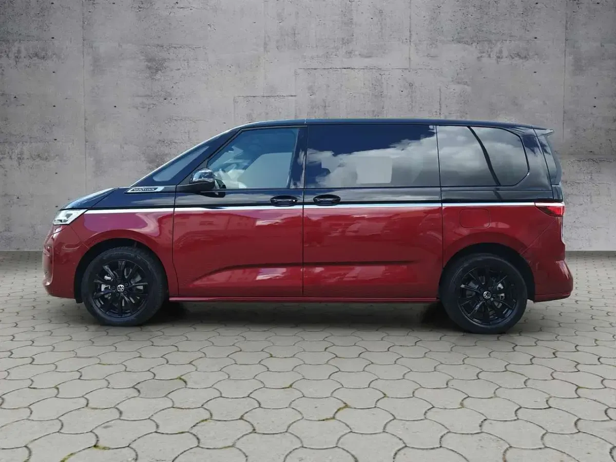 Gebraucht VW Multivan Style 177 PS (130 kW) 2026 Schwarz Van / Kleinbus
