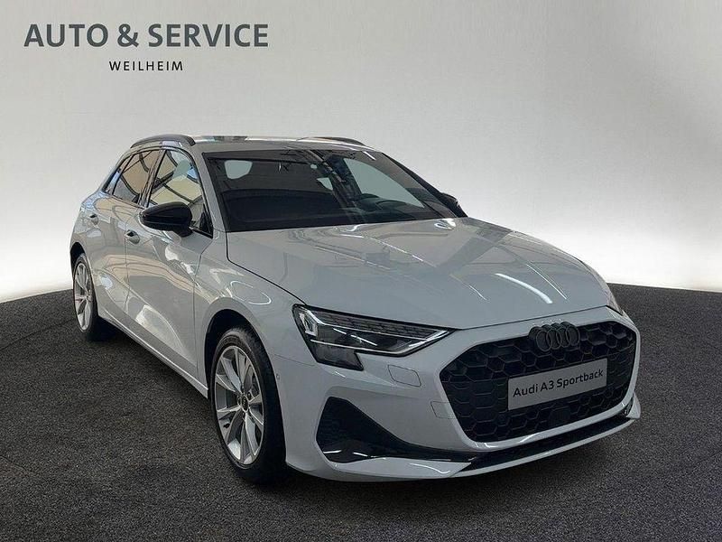 Neu Audi A3 Advanced 204 PS (150 kW) 2026 Weiß Limousine