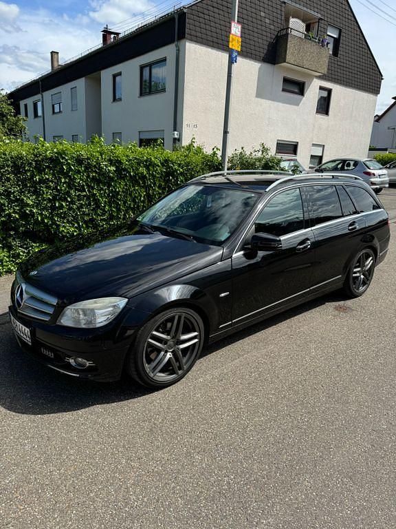 Gebraucht 2009 Mercedes C250 Avantgarde Limousine | 3.150 € (Fairer Preis) - Bild 1/4