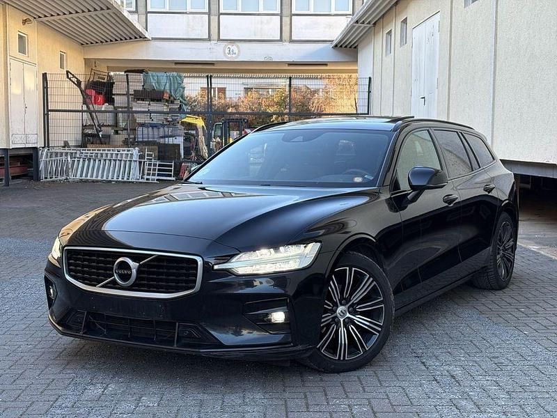 Gebraucht Volvo V60 R-Design 190 PS (139 kW) 2018 Schwarz Kombi