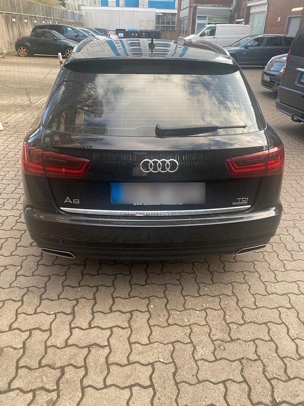 Gebraucht Audi A6 218 PS (160 kW) 2015 Schwarz Kombi