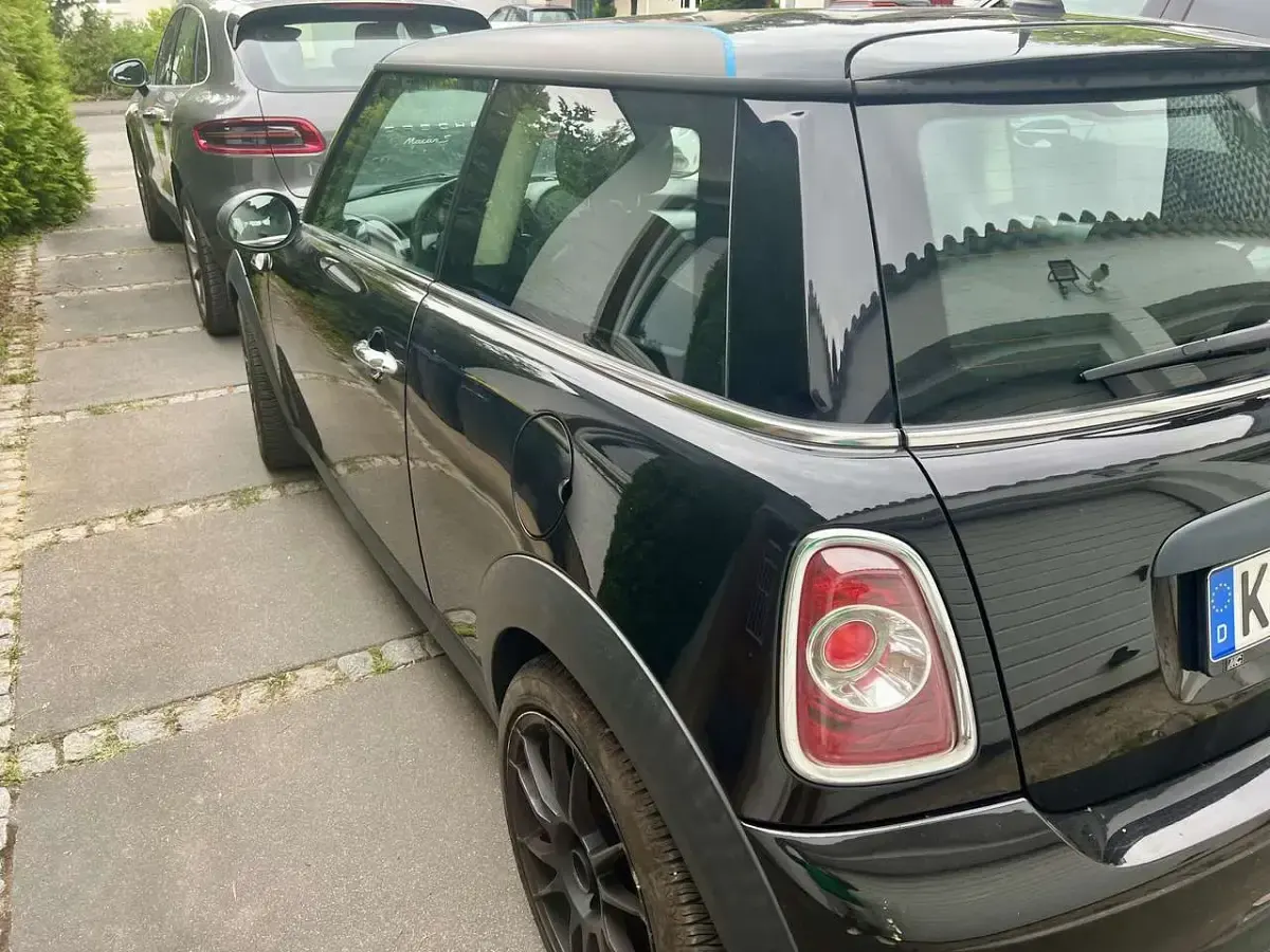 Gebraucht Mini ONE 75 PS (55 kW) 2013 Schwarz Kleinwagen