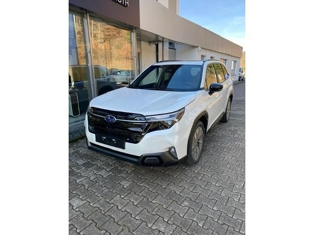 Neu Subaru Forester Platinum 136 PS (100 kW) 2025 Weiss SUV