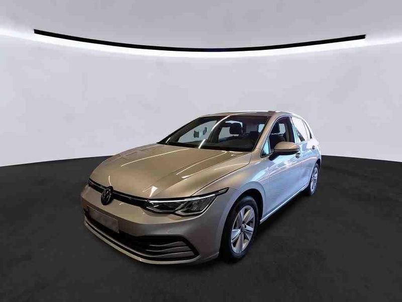 Silber Gebraucht 2022 VW Golf VIII Life Limousine | 15.490 € (Guter Preis) - Bild 1/4