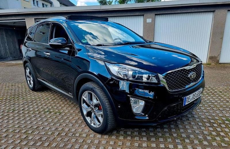 Schwarz Gebraucht 2016 Kia Sorento Platinum Edition SUV | 13.100 € (Guter Preis) - Bild 1/4
