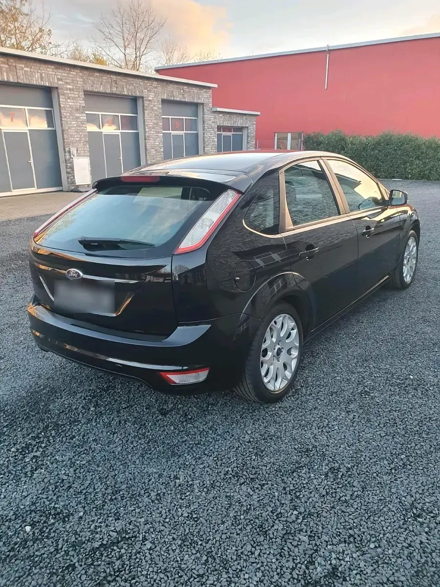 Gebraucht Ford Focus 101 PS (74 kW) 2008 Schwarz Limousine