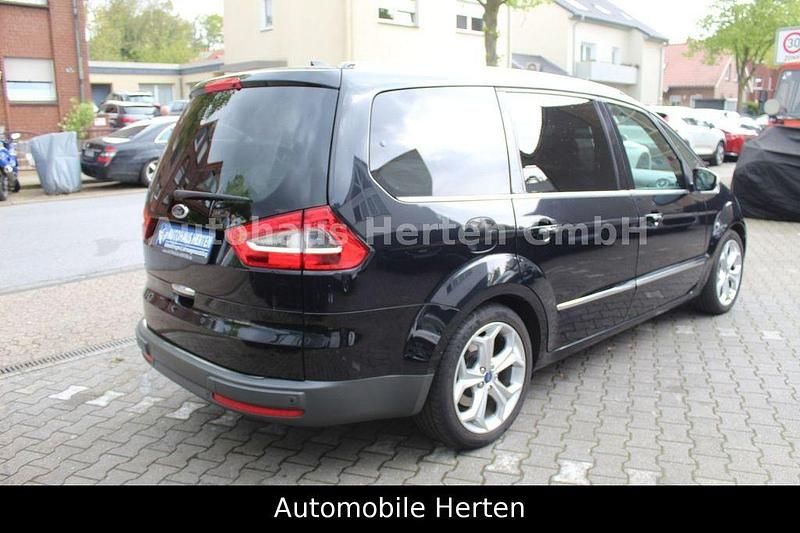 Gebraucht Ford Galaxy Titanium 163 PS (119 kW) 2012 Schwarz Van / Kleinbus