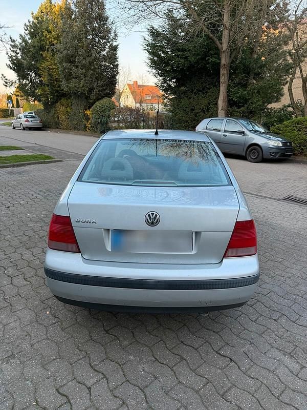 Gebraucht VW Bora 75 PS (55 kW) 2000 Grau Limousine