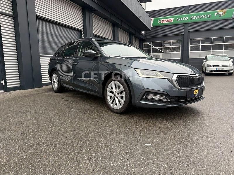 Gebraucht Skoda Octavia Style 116 PS (85 kW) 2021 Grau Kombi
