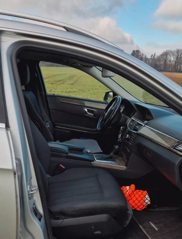 Gebraucht Mercedes E200 136 PS (100 kW) 2010 Silber Kombi