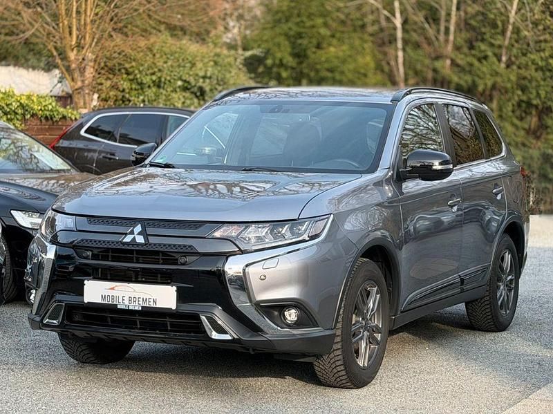 Gebraucht Mitsubishi Outlander Active 150 PS (110 kW) 2019 Grau SUV