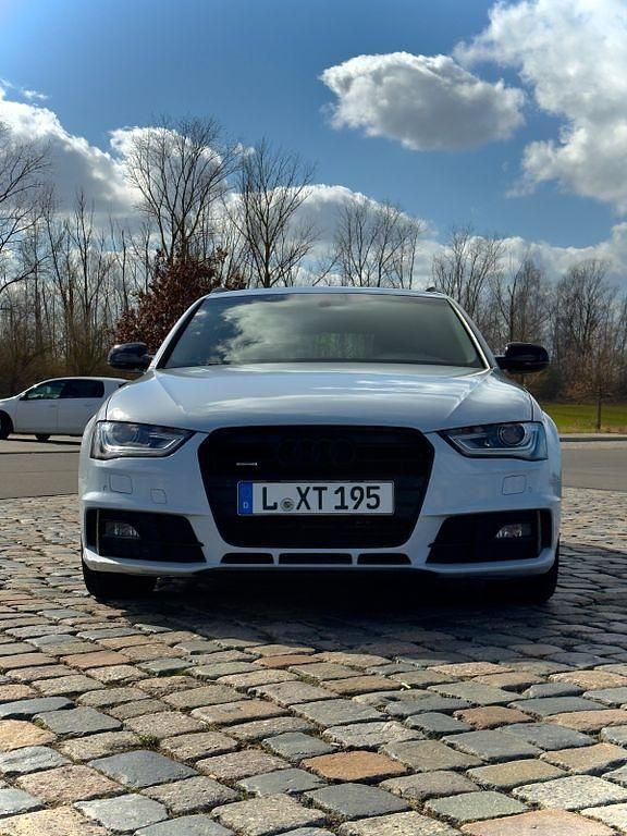 Gebraucht Audi A4 S-Line 150 PS (110 kW) 2015 Weiß Kombi