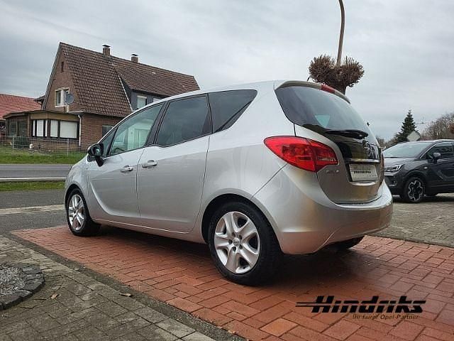 Gebraucht Opel Meriva Design Edition 110 PS (80 kW) 2011 Silber Van / Kleinbus