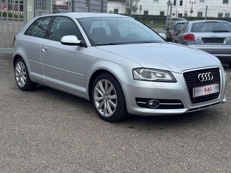 Gebraucht Audi A3 Ambition 140 PS (102 kW) 2012 Silber Kleinwagen