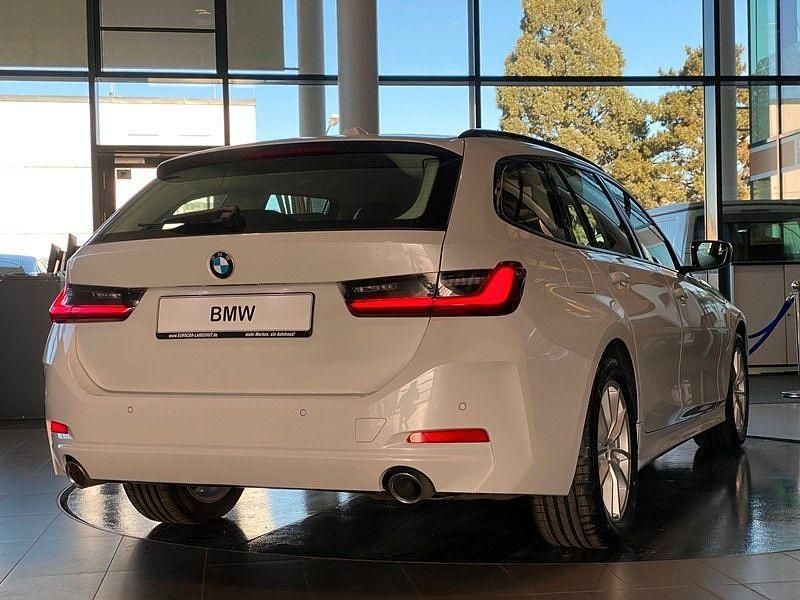 Gebraucht BMW 318 150 PS (110 kW) 2023 Weiß Kombi