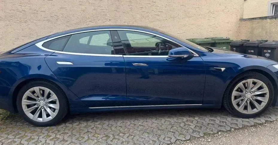 Gebraucht Tesla Model S 311 kW (423 PS) 2017 Blau Kleinwagen