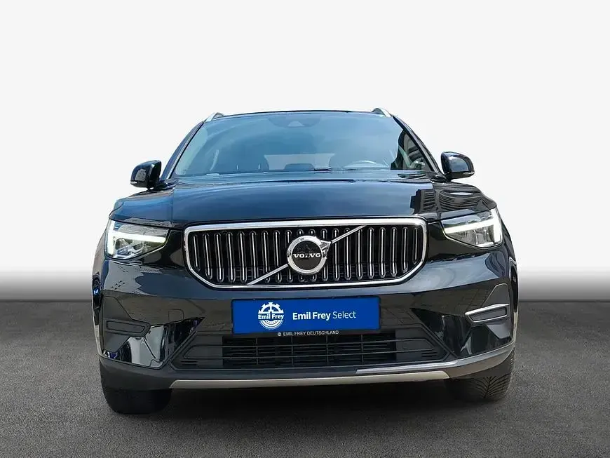 Gebraucht Volvo XC40 Core 211 PS (155 kW) 2022 Black stone SUV