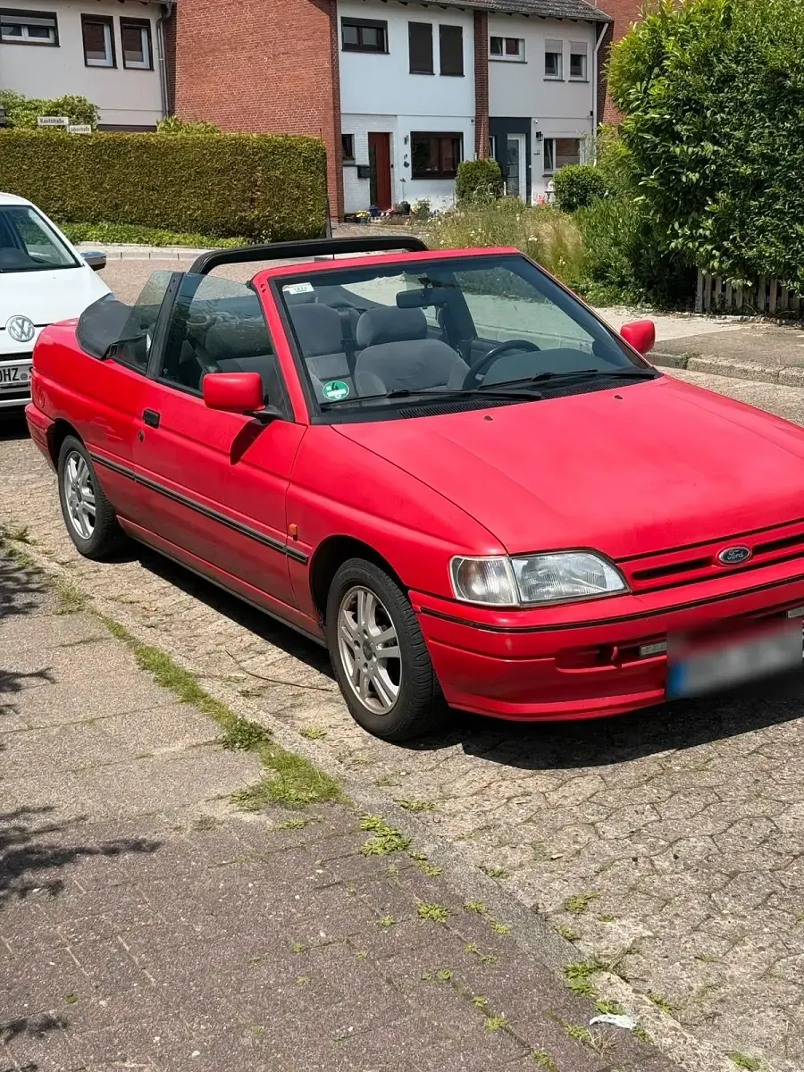 Gebraucht Ford Escort Cabriolet 105 PS (77 kW) 1990 Rot Cabrio