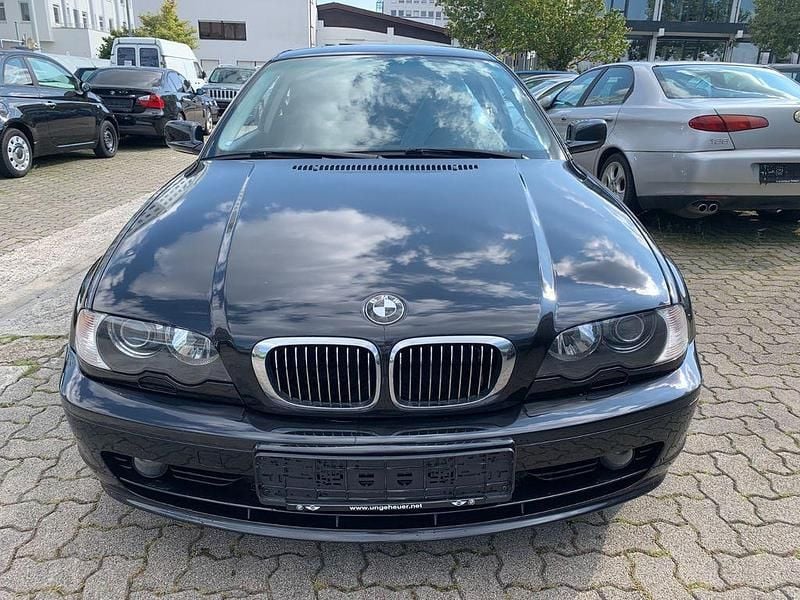 Gebraucht BMW 320 Performance 150 PS (110 kW) 2001 Schwarz Coupé