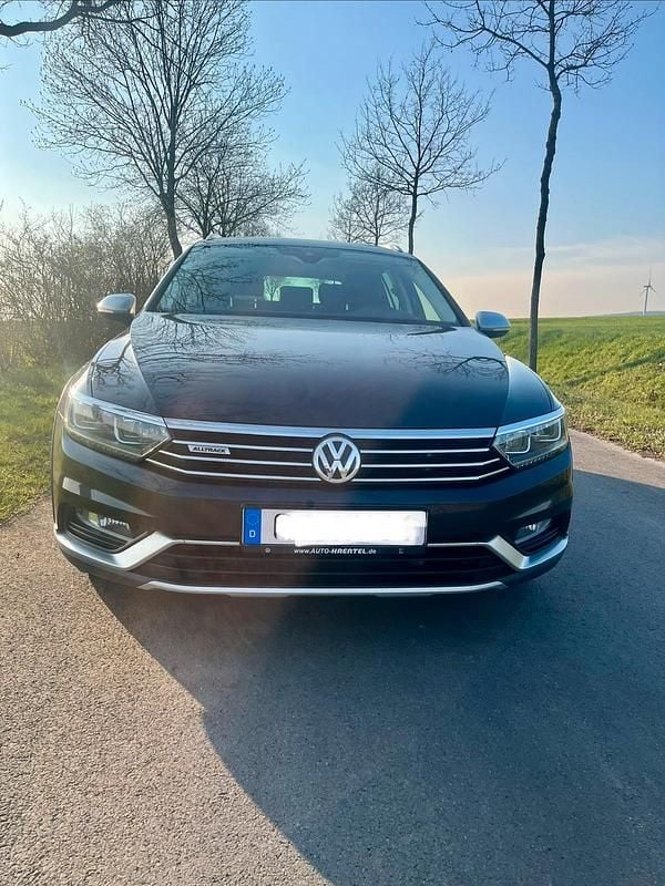 Gebraucht VW Passat Alltrack 239 PS (175 kW) 2019 Grau Kombi