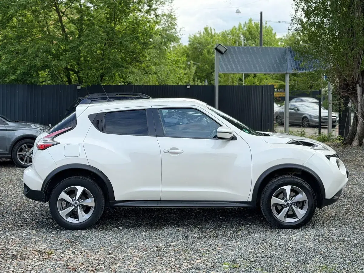 Second-hand Nissan Juke N-Connecta 113 CP (83 kW) 2019 Alb SUV