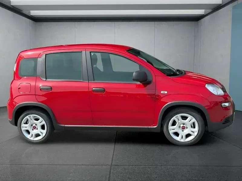 Occasion Fiat Panda 71 ch (52 kW) 2024 Rouge Citadine