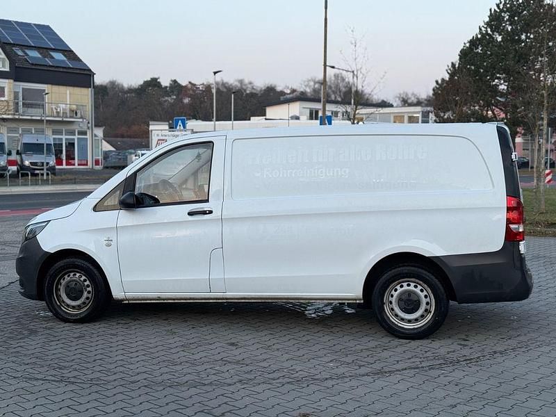 Gebraucht Mercedes Vito 114 PS (83 kW) 2017 Weiß Van