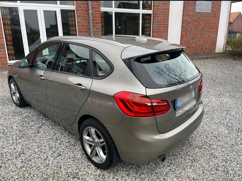 Gebraucht BMW 216 2014 Grau Limousine