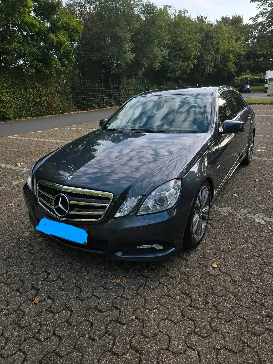Gebraucht Mercedes E350 231 PS (169 kW) 2009 Grau Limousine