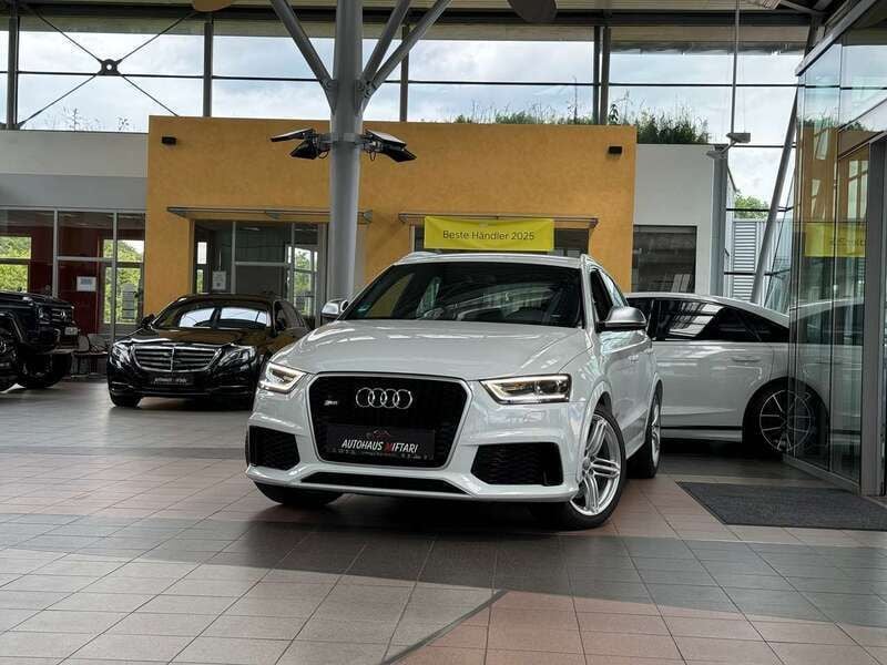 Gletscherweiß metallic Gebraucht 2014 Audi RS Q3 SUV | 26.999 € - Bild 1/4