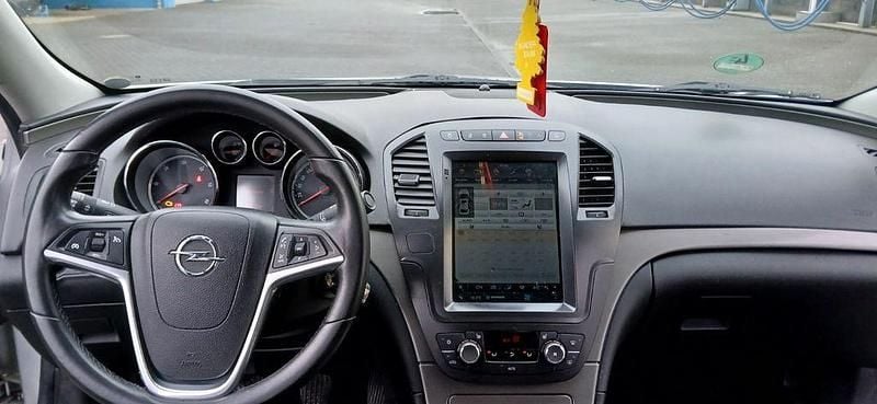 Gebraucht Opel Insignia 110 PS (80 kW) 2011 Silber Limousine